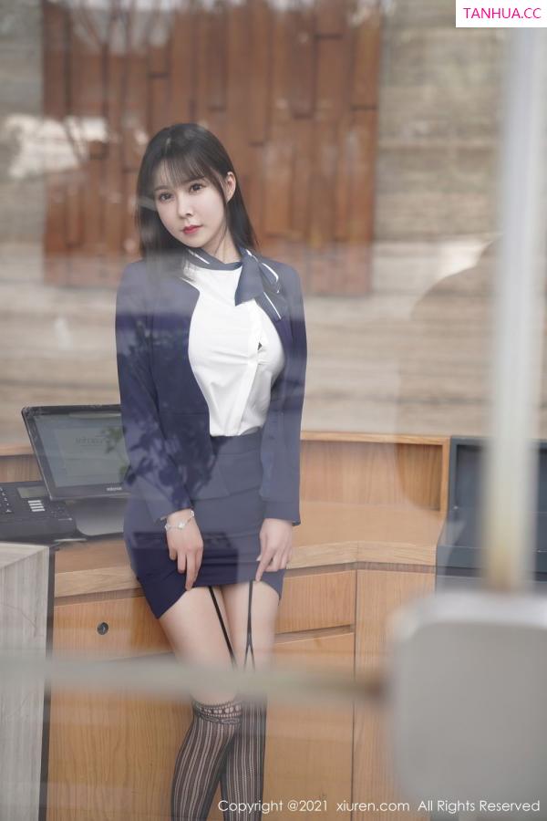 晓鱼酱  [XiuRen]高清写真图 2021.03.19 VOL.3221 晓鱼酱第25张图片